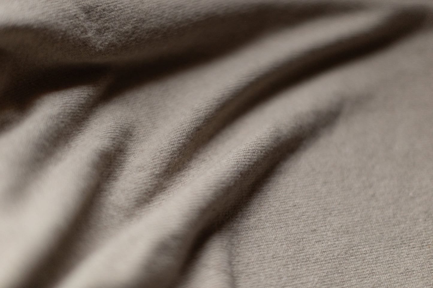 THE ESSENTIAL DROP + WRAP
