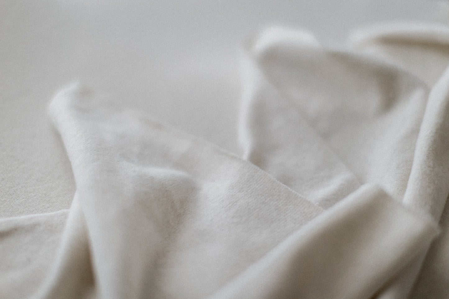 THE ESSENTIAL DROP + WRAP